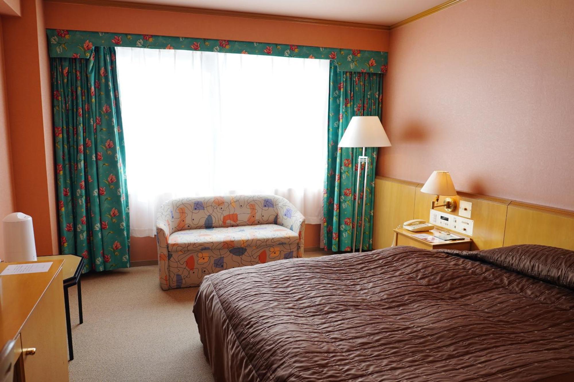 Yuzawa Royal Hotel Kültér fotó
